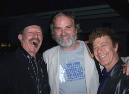 Texas gubernatorial candidate Kinky Friedman, Sid Griffin, and Little Jewford discuss religion at London's Jazz Cafe, Sept. 2009