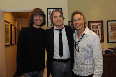 Rolling Stone's David Fricke, Sid & his double chins, and Americana hero Jim Lauderdale backstage at the Country Music Hall of Fame just before Sid's career retrospective Sat Sept. 11, 2010.