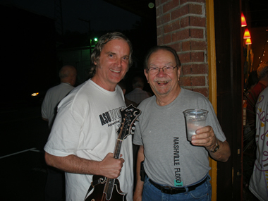 Sid with ten time (!) Grammy Award winner Bobby Hicks after sitting in with Mr. Hicks in Marshall, North Carolina on August 5, 2010.