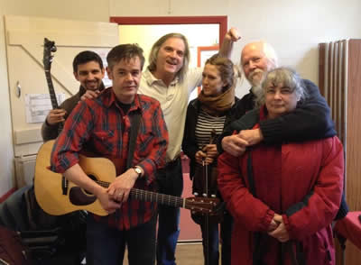 The Coal Porters backstage at The Apple Tree pub in London last night with Pete Frame (Rock Family Trees) and his beloved Stacey