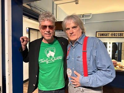 Jayhawks leader Gary Louris and London’s favourite Kentuckian discuss Stephen McCarthy’s baseball card collection.
Shepard’s Bush Empire, April 14, 2023